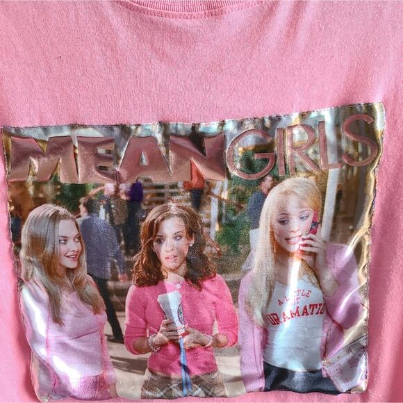 Cute Mean Girls We Wear Pink Mall Scene Graphic Tee Large - Picture 2 of 8